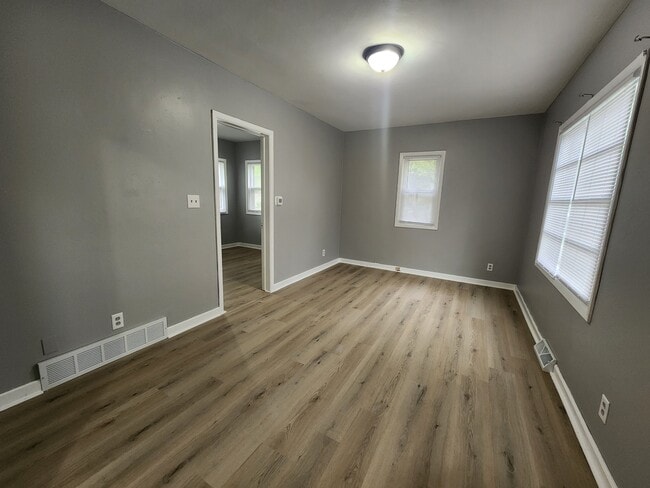 Building Photo - 151 French St