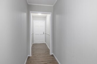 Building Photo - 92 Sparrow Way