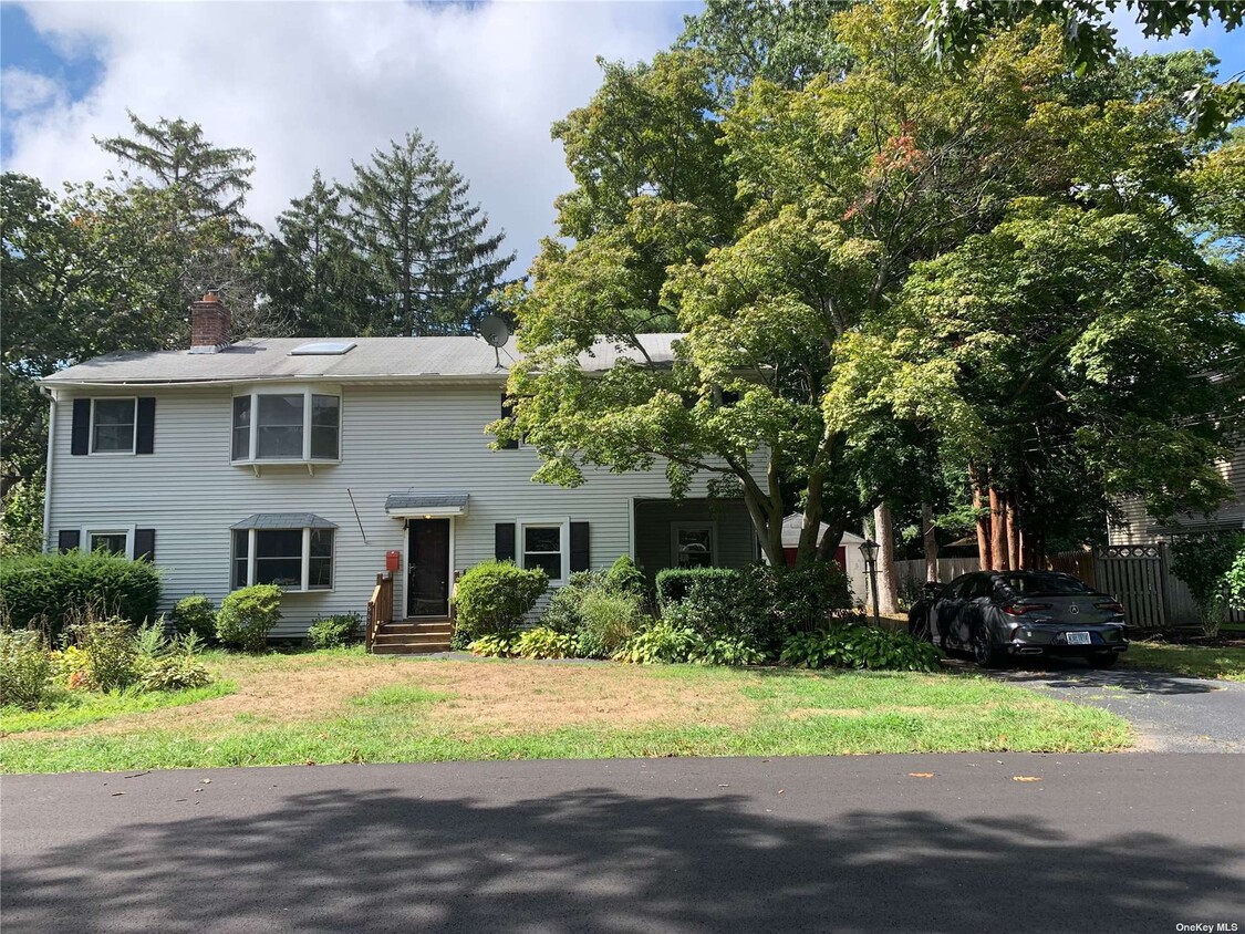 Primary Photo - 507 Pine Dr