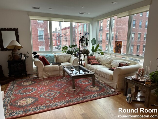 Building Photo - 175 Gove St