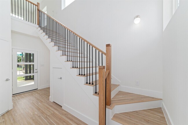 Building Photo - 2103 Holman St