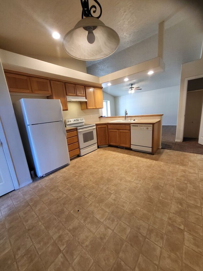 Building Photo - Cute Nampa Home