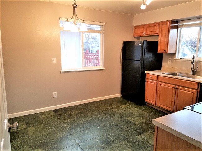Eat-in Kitchen - 6751 E 72nd Plz