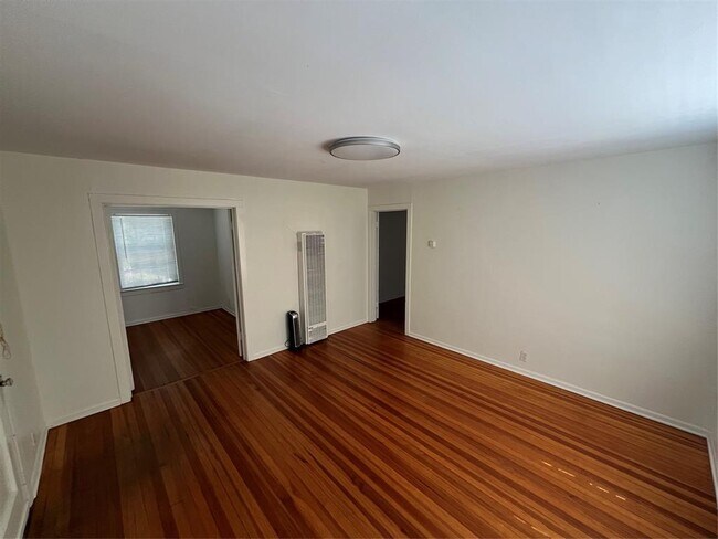 Building Photo - 3210 Hemphill Park