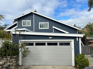 Building Photo - 148 Europa St