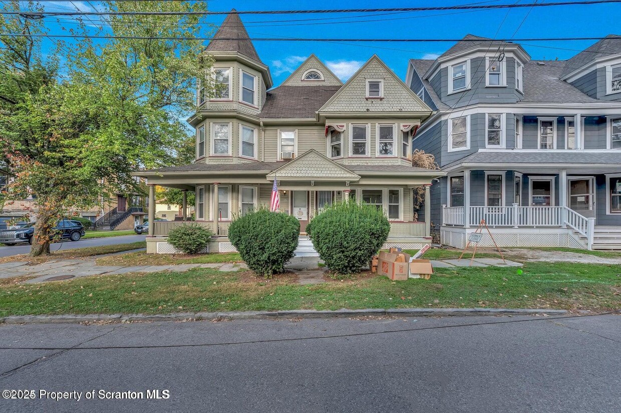 Primary Photo - 1701 Monsey Ave