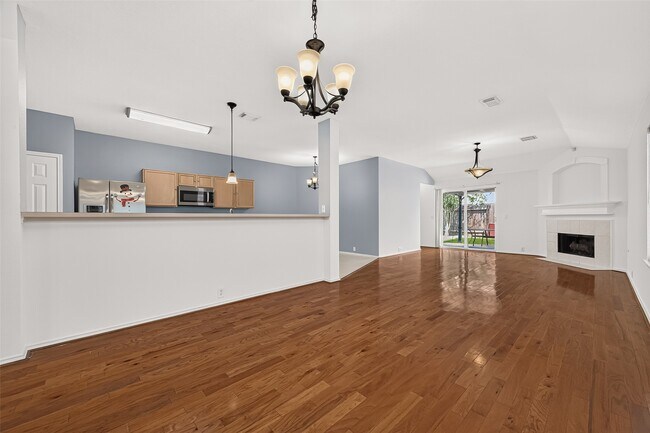 Foto del edificio - 6807 Lauderwick Ct