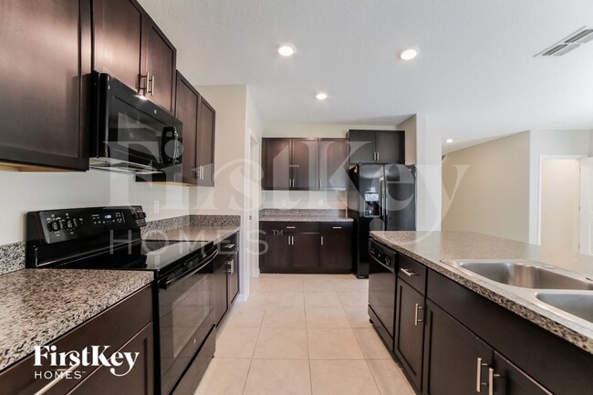 Foto del edificio - 10215 Cool Waterlily Ave