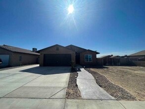 Building Photo - 3736 S Susannah Dr