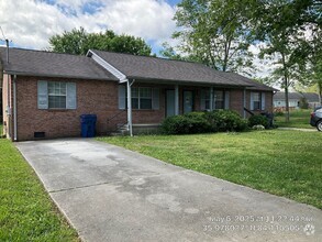 Building Photo - 8671 Tervada Dr