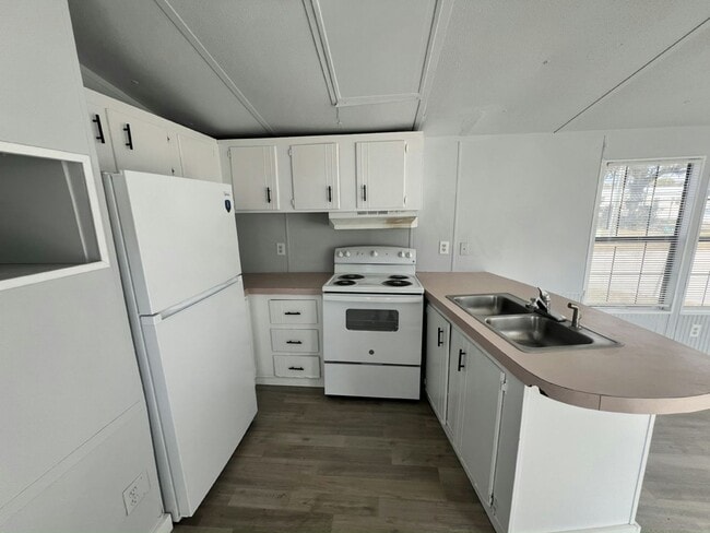 Foto del edificio - 1133 Chicago Bulls St