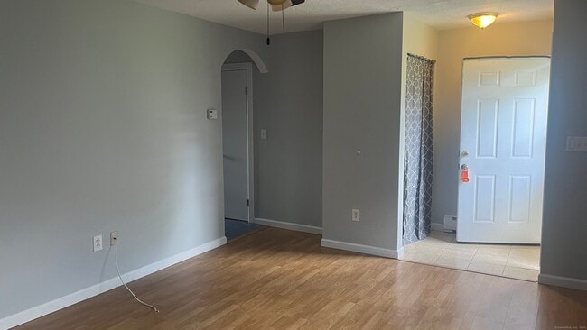 Building Photo - 85 Lantern Park Dr