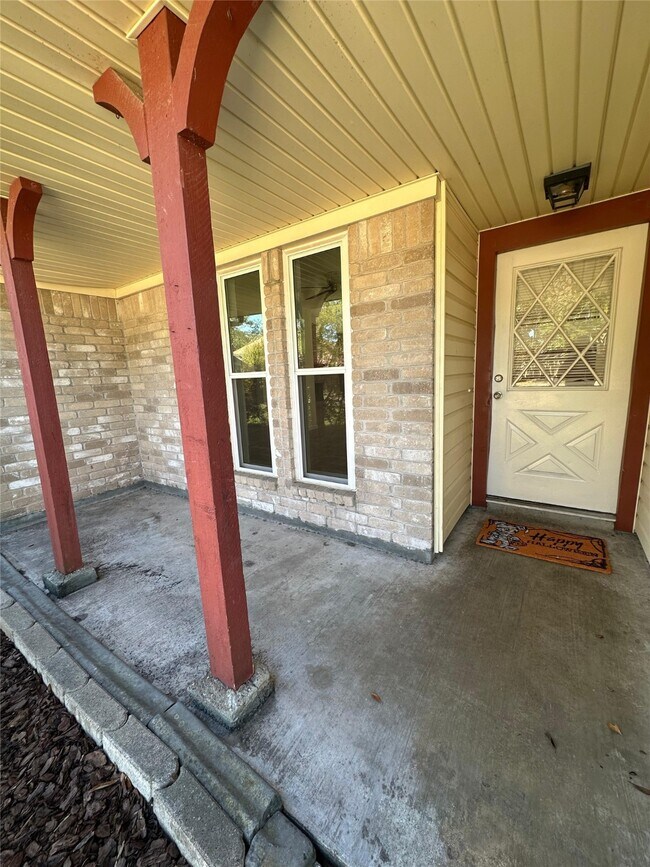 Foto del edificio - 6603 Readsland Ln