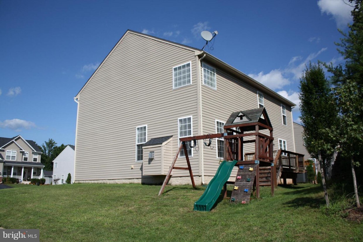 Foto principal - 15165 Santander Dr
