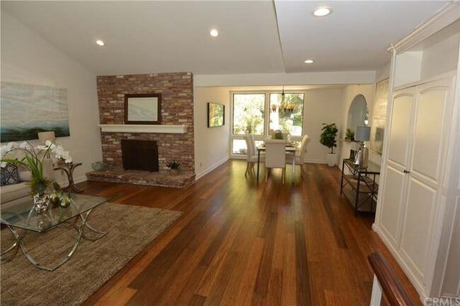 Building Photo - 137 S Stonebrook Dr