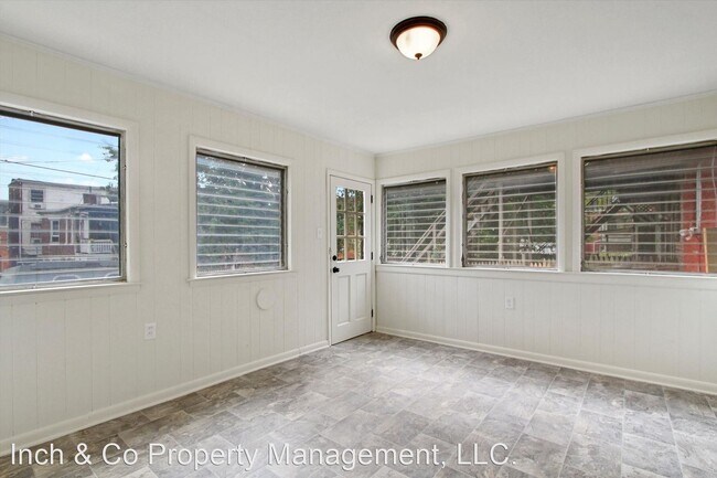Building Photo - 5 br, 1.5 bath House - 320 Reinecke Pl
