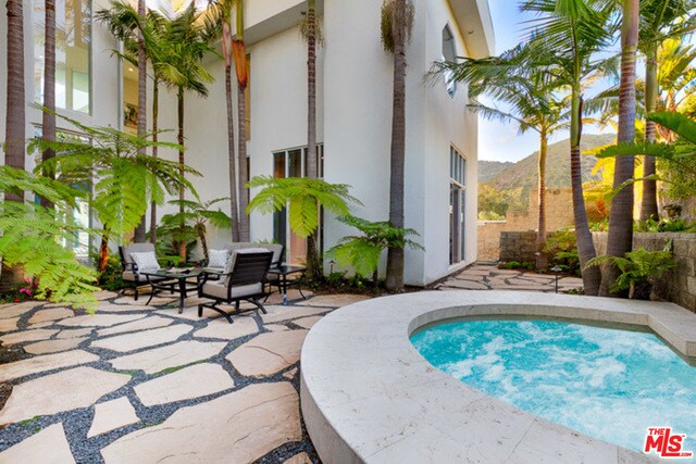 Foto del edificio - 31847 Broad Beach Rd