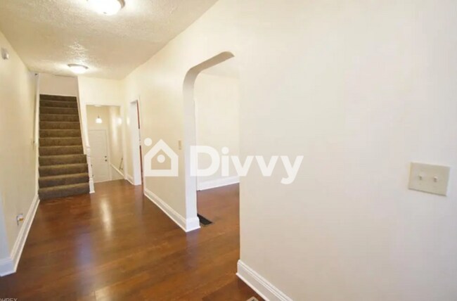 Building Photo - 700 Rainbow Drive