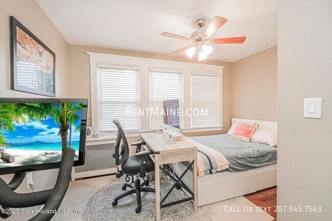 Foto del edificio - 349 College Ave