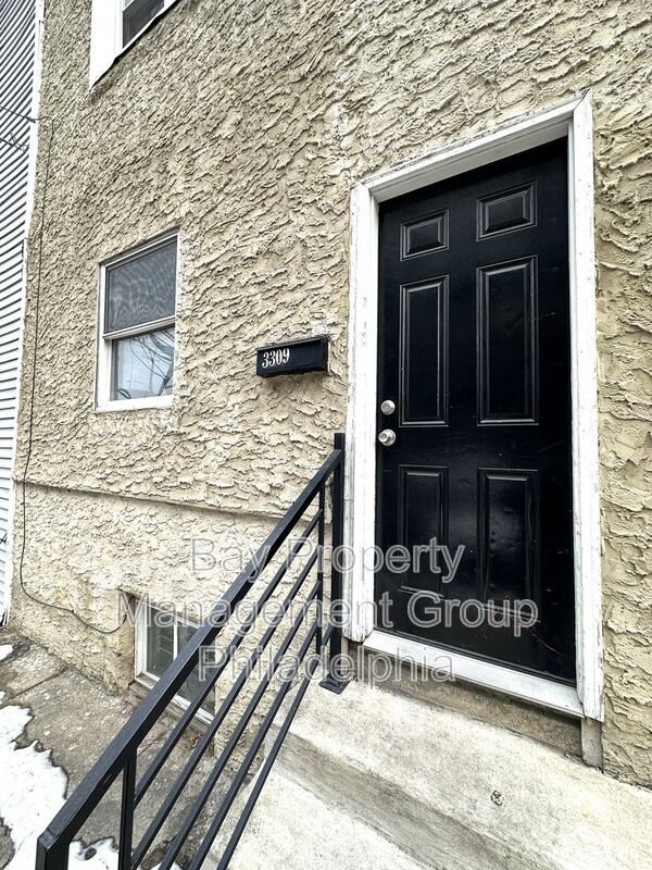 Foto del edificio - 3309 Reed St