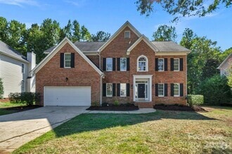 Building Photo - 1202 Coachman Dr