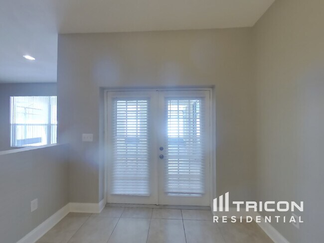 Building Photo - 10904 Wildcat Dr