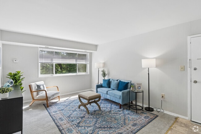 Interior Photo - Village at Gaithersburg