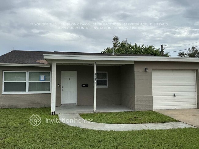 Building Photo - 4540 71st Ave N