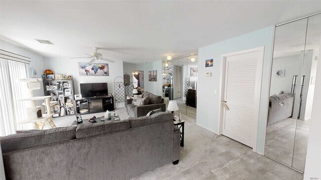 Building Photo - 710 Hilltop Ct