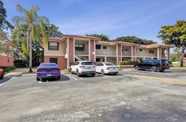Foto del edificio - 9635 NW 4th St