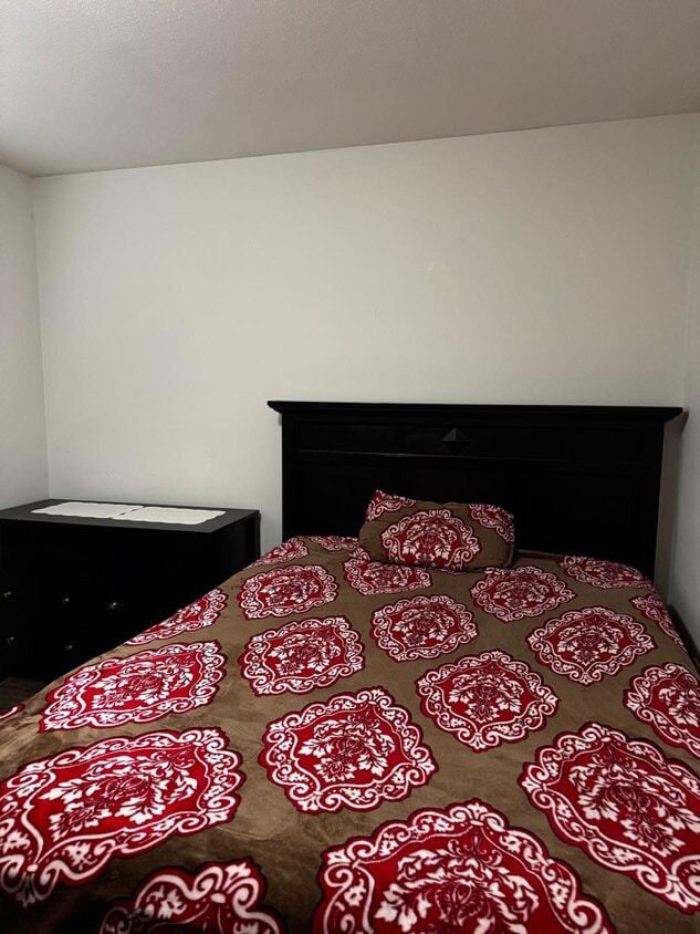 Building Photo - 7890 115 St