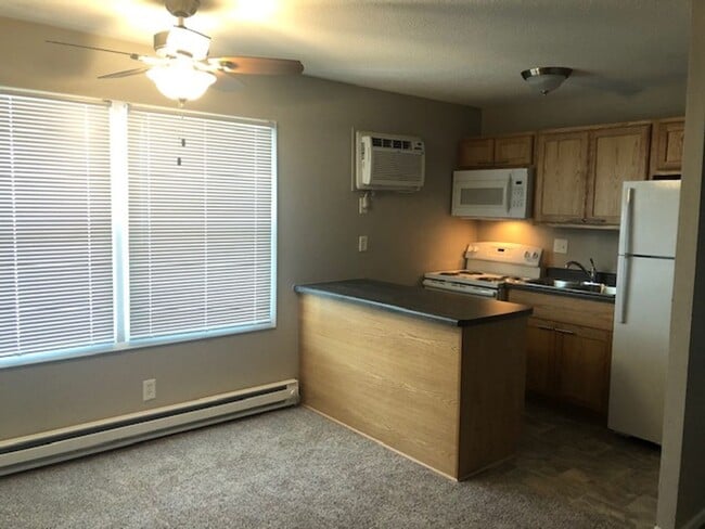 Interior Photo - Capitol Heights