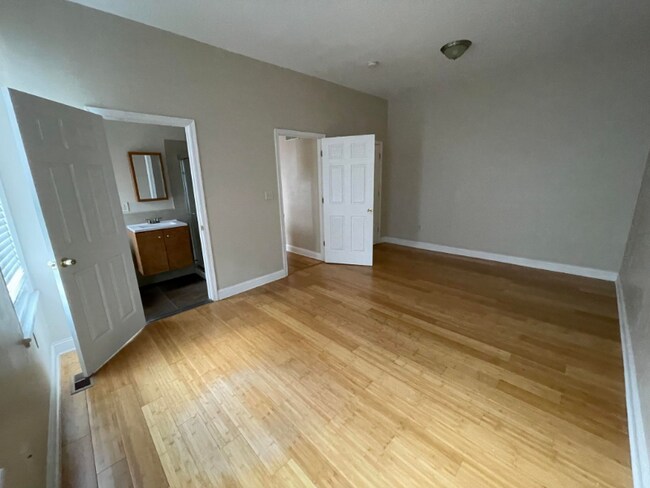 Building Photo - 4019 Powelton Ave