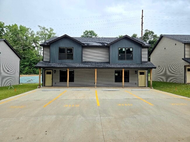 Building Photo - 3110 Commerce St