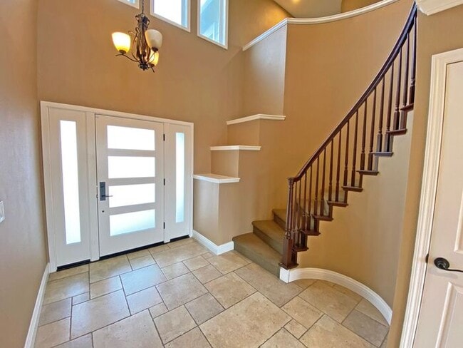 Building Photo - 6279 Skywalker Dr
