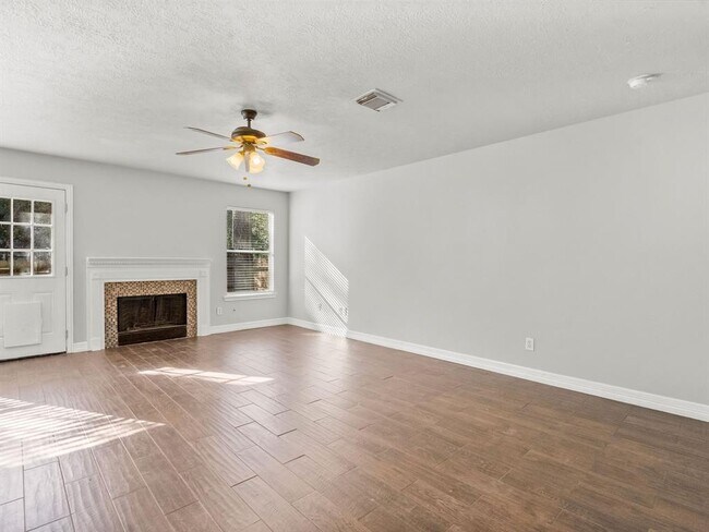 Building Photo - 239 Blushwood Pl