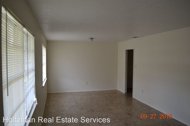 Building Photo - 3 br, 2 bath House - 9 Dogwood Street