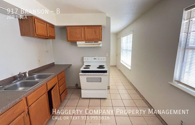 Building Photo - 917 Branson-B