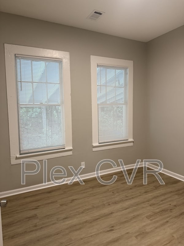 Building Photo - 1429 Brewer Ave