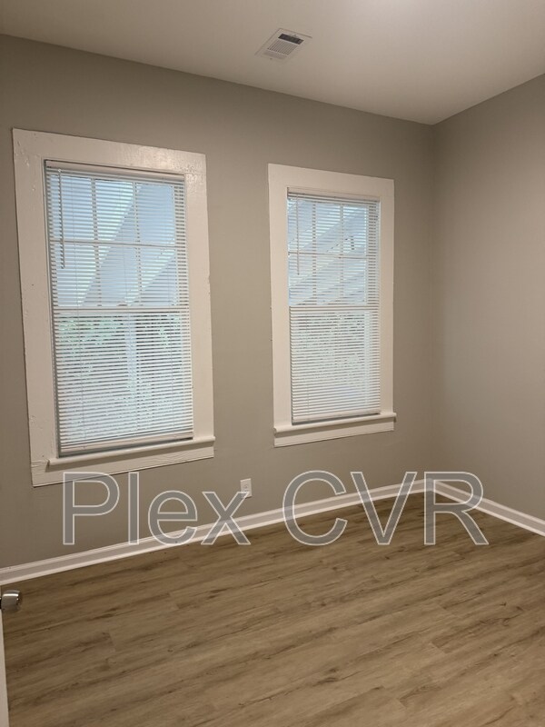 Foto del edificio - 1429 Brewer Ave