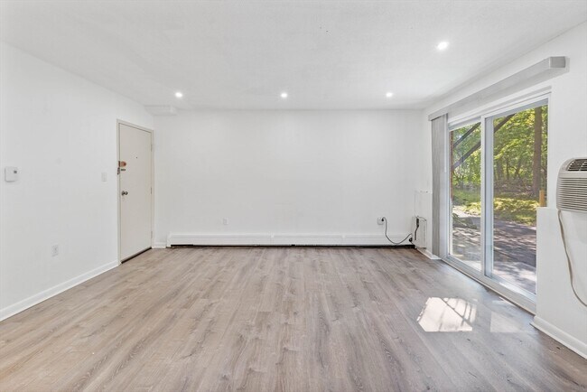 Building Photo - 50 Farrwood Ave