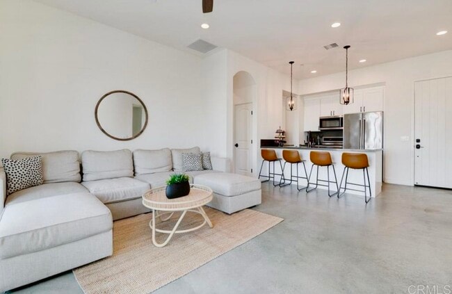Living room - 1708 1/2 Sunrise Dr