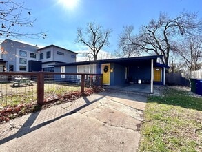 Building Photo - 1909 Morrow St