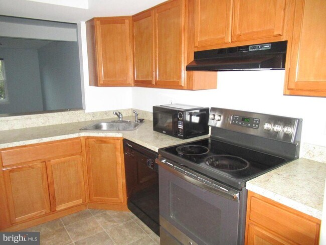 Building Photo - 7 Lumber Jack Cir