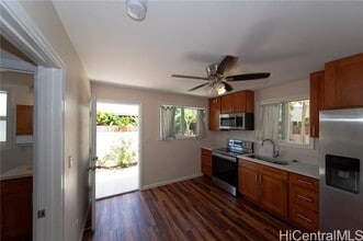 Building Photo - 3048 Hinano St