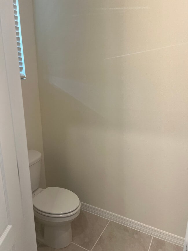 Building Photo - 1375 Isleta Lp