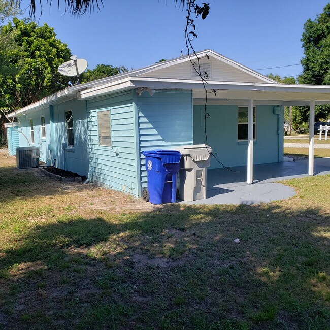 Building Photo - 2061 50th Avenue