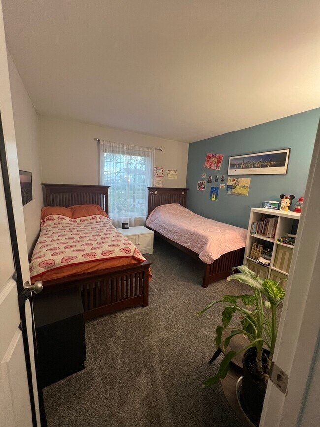 Foto del edificio - 759 Sterling Ct