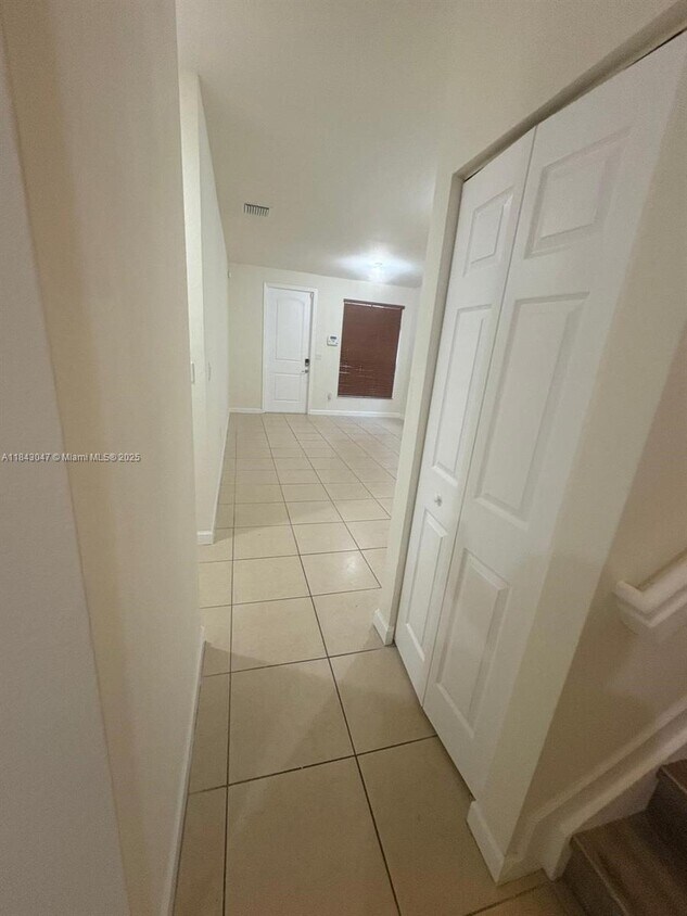 Foto del edificio - 17370 SW 153rd Ave