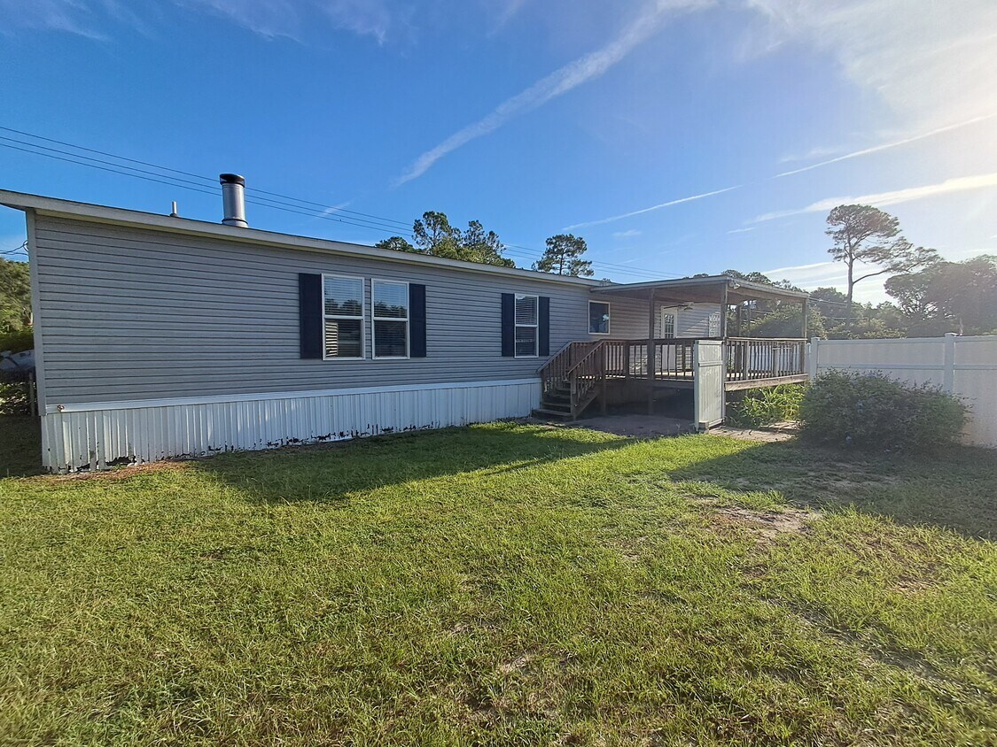 742 San Mateo Rd, Satsuma, FL 32189 House Rental in Satsuma, FL